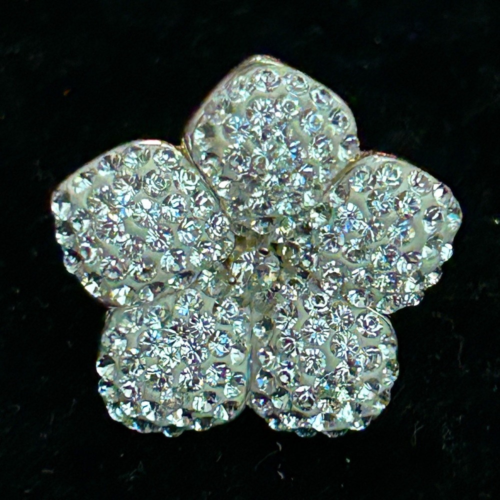 N925 Thailand Sparkly Crystal Flower Ring